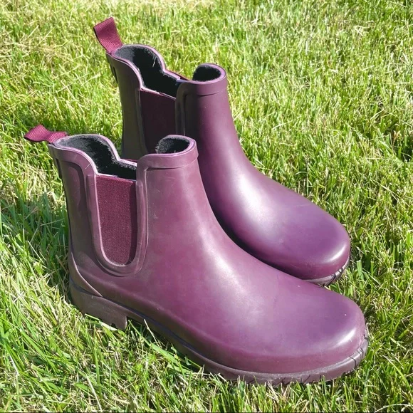 purple ankle rain boots - Picture 1 of 5